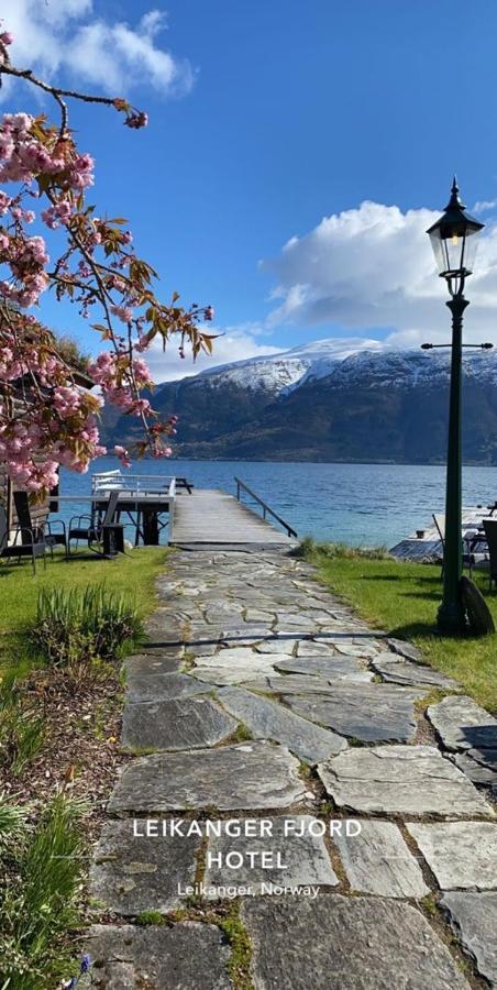 Leikanger Fjordhotel - Unike Hoteller Exterior photo